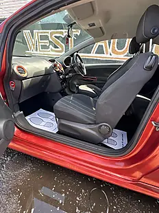 Used 2014 Vauxhall Corsa Se - Interior and Exterior details 9