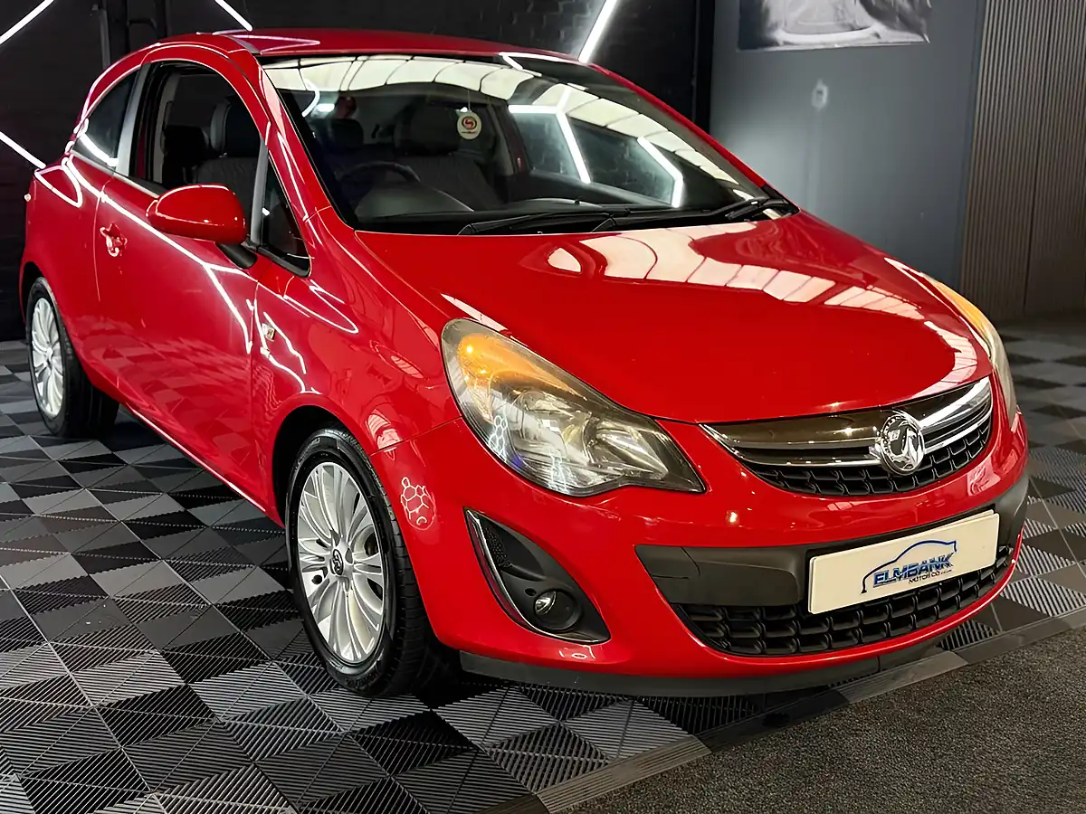 Used 2014 Vauxhall Corsa Se Red - Interior and Exterior details 20
