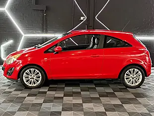 Used 2014 Vauxhall Corsa Se Red - Interior and Exterior details 4