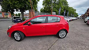 Used 2014 Vauxhall Corsa Se Red - Interior and Exterior details 12