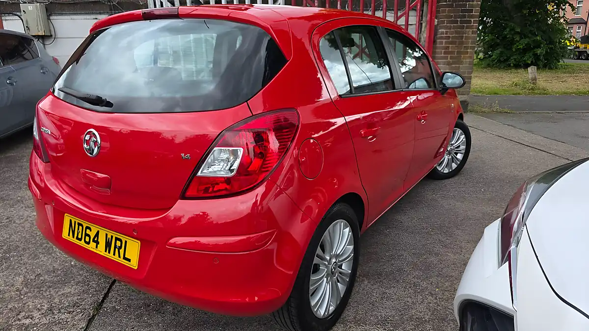Used 2014 Vauxhall Corsa Se Red - Interior and Exterior details 4