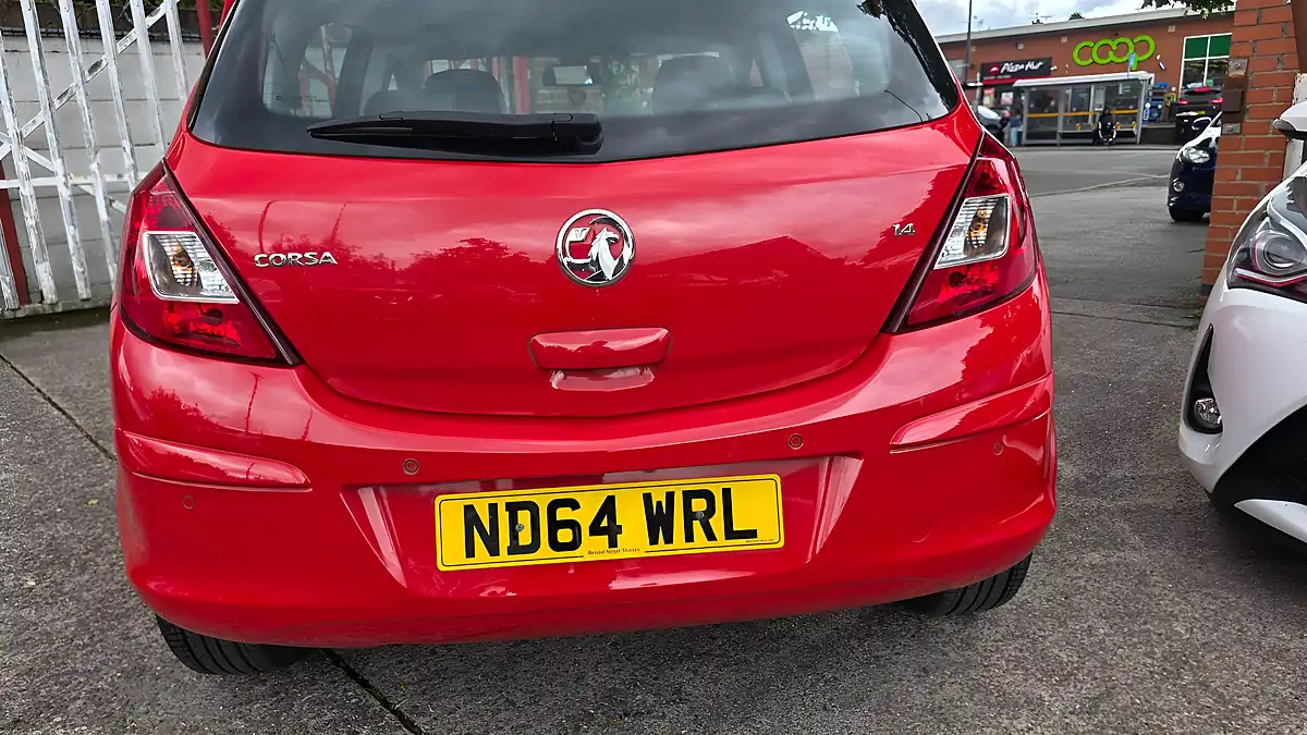 Used 2014 Vauxhall Corsa Se Red - Interior and Exterior details 9