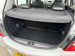 Used 2014 Vauxhall Corsa Se Star Silver - Interior and Exterior details 13