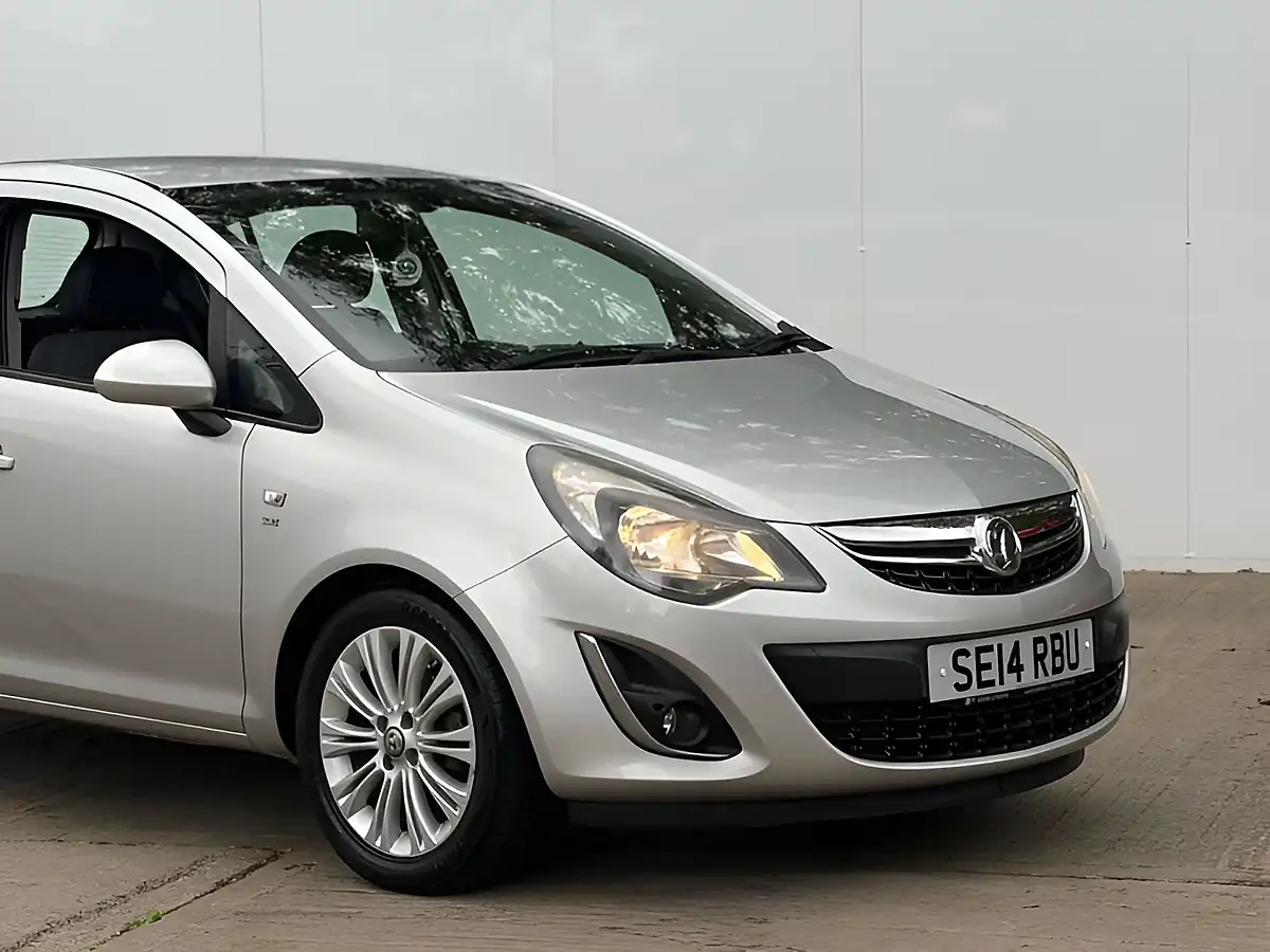 Used 2014 Vauxhall Corsa Se Star Silver - Interior and Exterior details 2