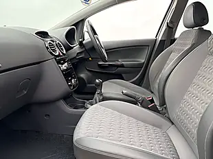 Used 2014 Vauxhall Corsa Se Star Silver - Interior and Exterior details 20