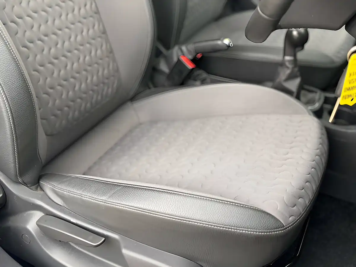 Used 2014 Vauxhall Corsa Se Star Silver - Interior and Exterior details 9