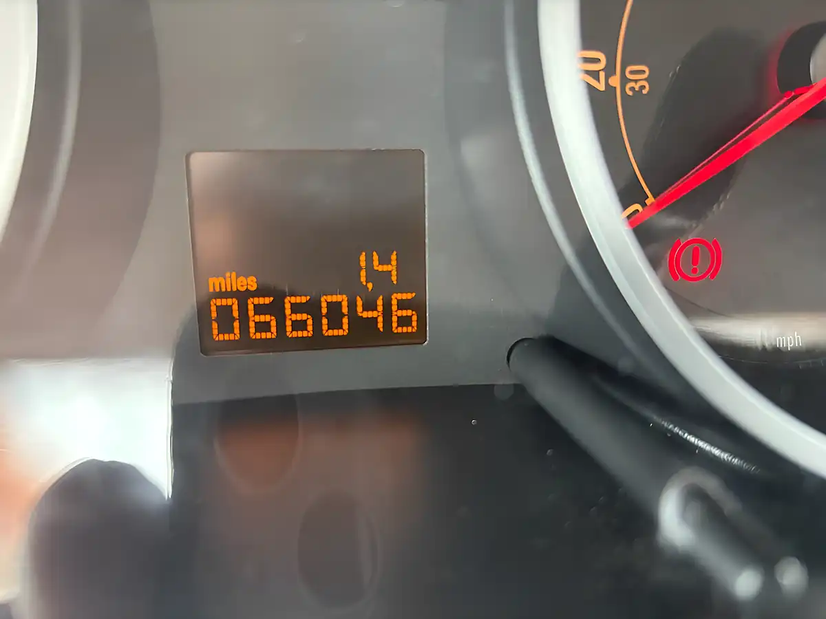Used 2014 Vauxhall Corsa Sportive Black - Interior and Exterior details 13