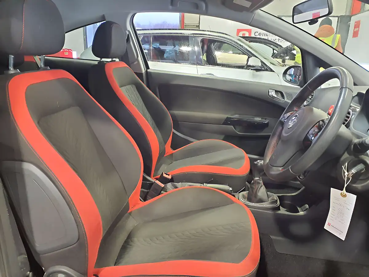 Used 2014 Vauxhall Corsa Sri Black - Interior and Exterior details 14