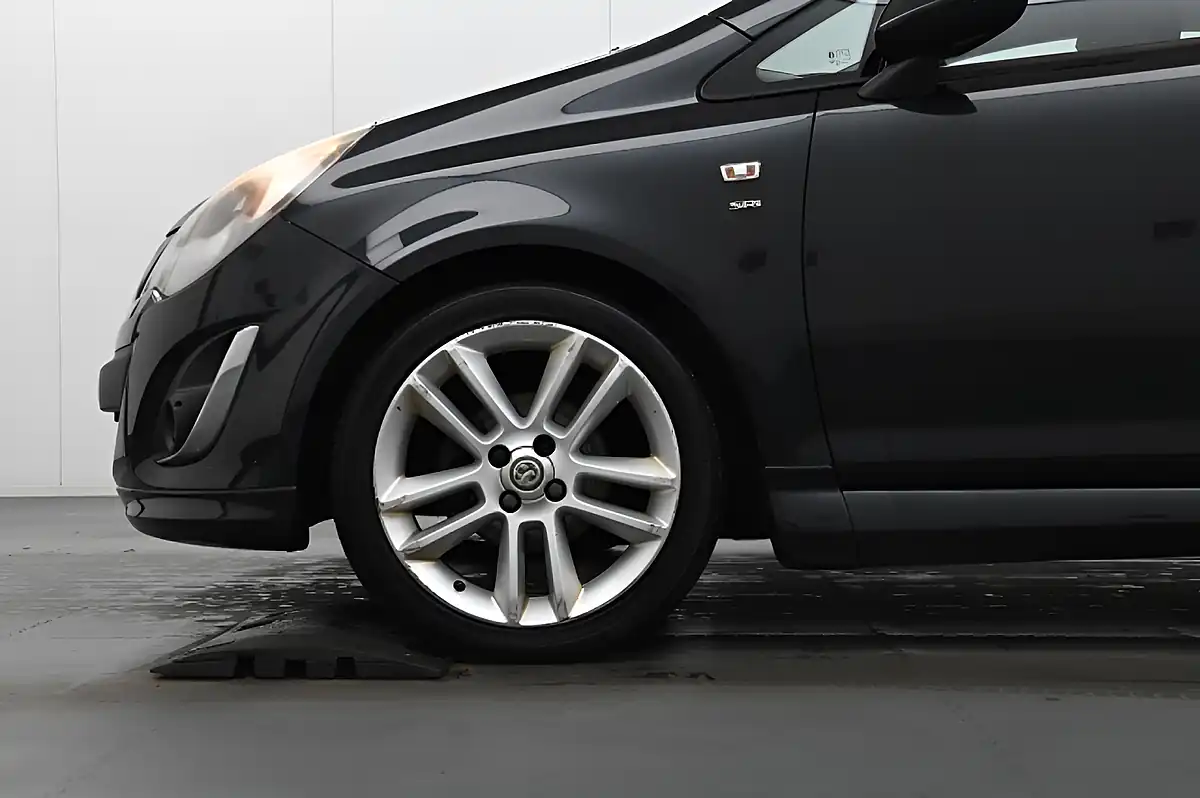 Used 2014 Vauxhall Corsa Sri Black - Interior and Exterior details 7