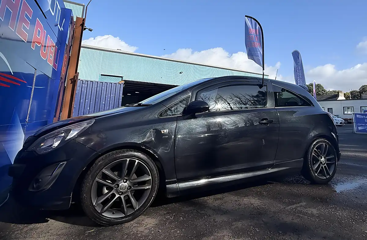 Used 2014 Vauxhall Corsa Sri Black - Interior and Exterior details 14