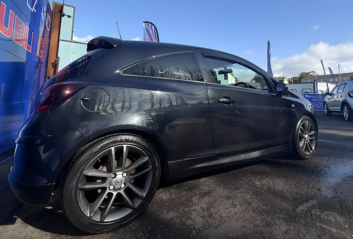 Used 2014 Vauxhall Corsa Sri Black - Interior and Exterior details 8