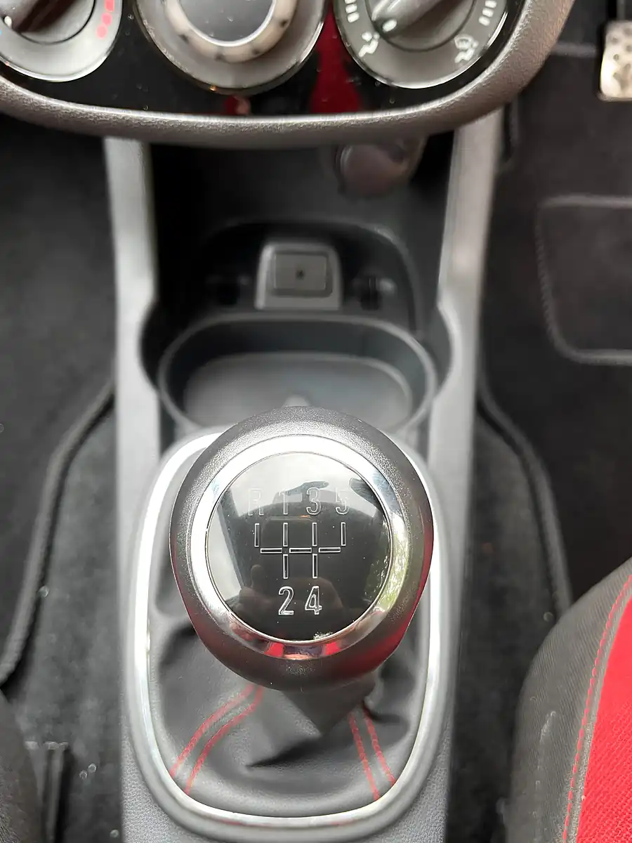 Used 2014 Vauxhall Corsa Sri Red - Interior and Exterior details 15