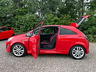 Used 2014 Vauxhall Corsa Sri Red - Interior and Exterior details 6