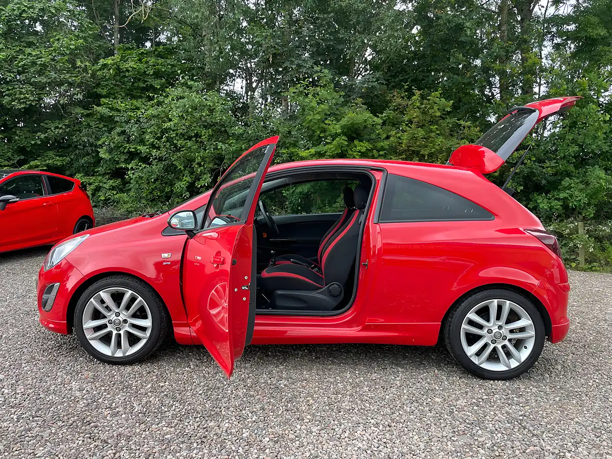 Used 2014 Vauxhall Corsa Sri Red - Interior and Exterior details 6