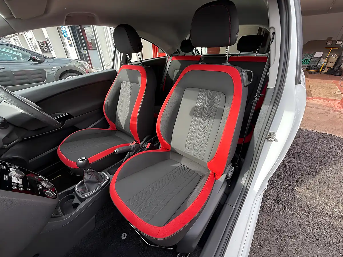 Used 2014 Vauxhall Corsa Sri White - Interior and Exterior details 12