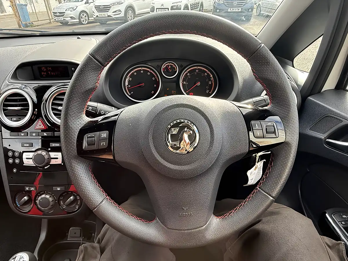 Used 2014 Vauxhall Corsa Sri White - Interior and Exterior details 17
