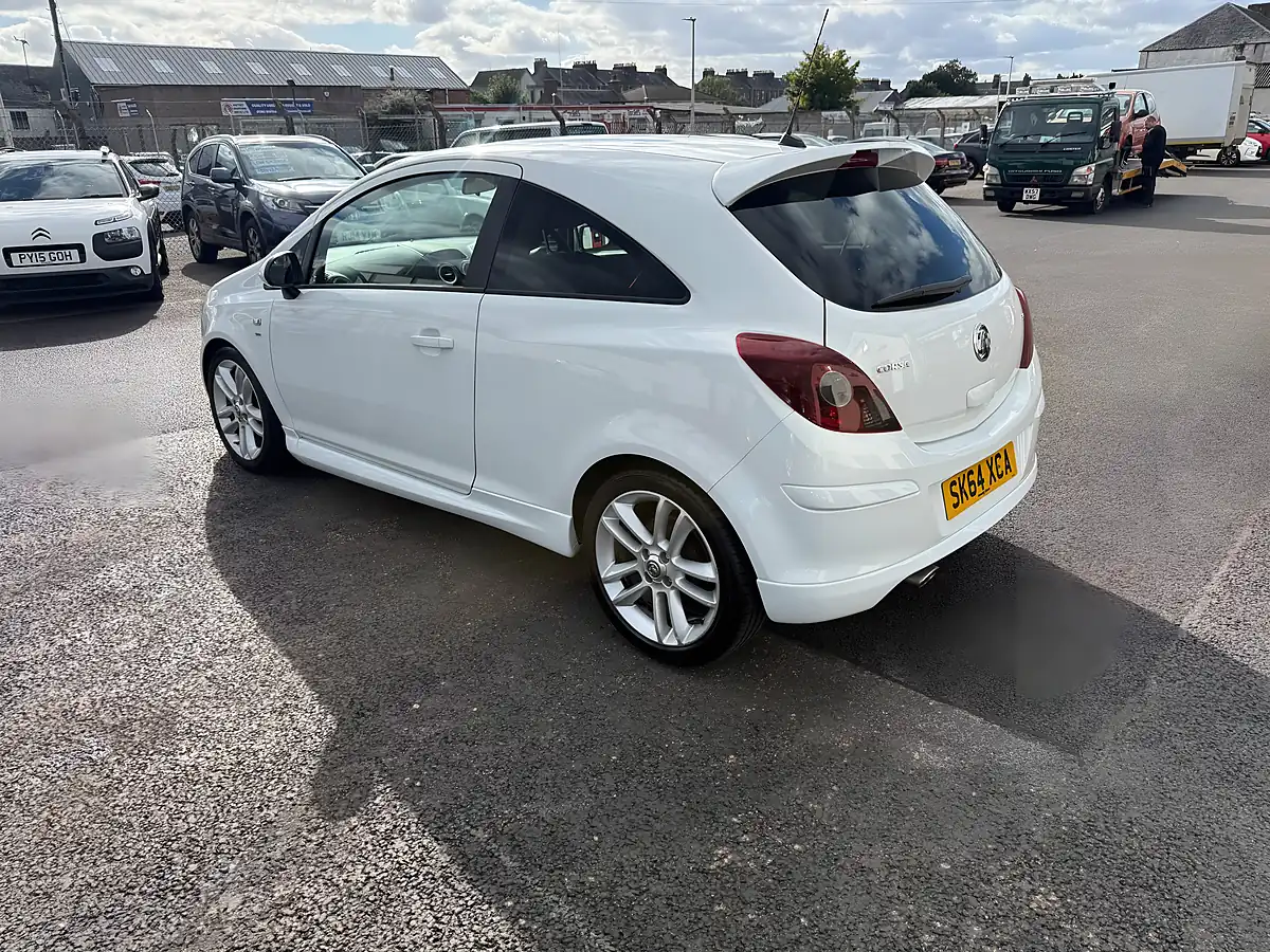 Used 2014 Vauxhall Corsa Sri White - Interior and Exterior details 6