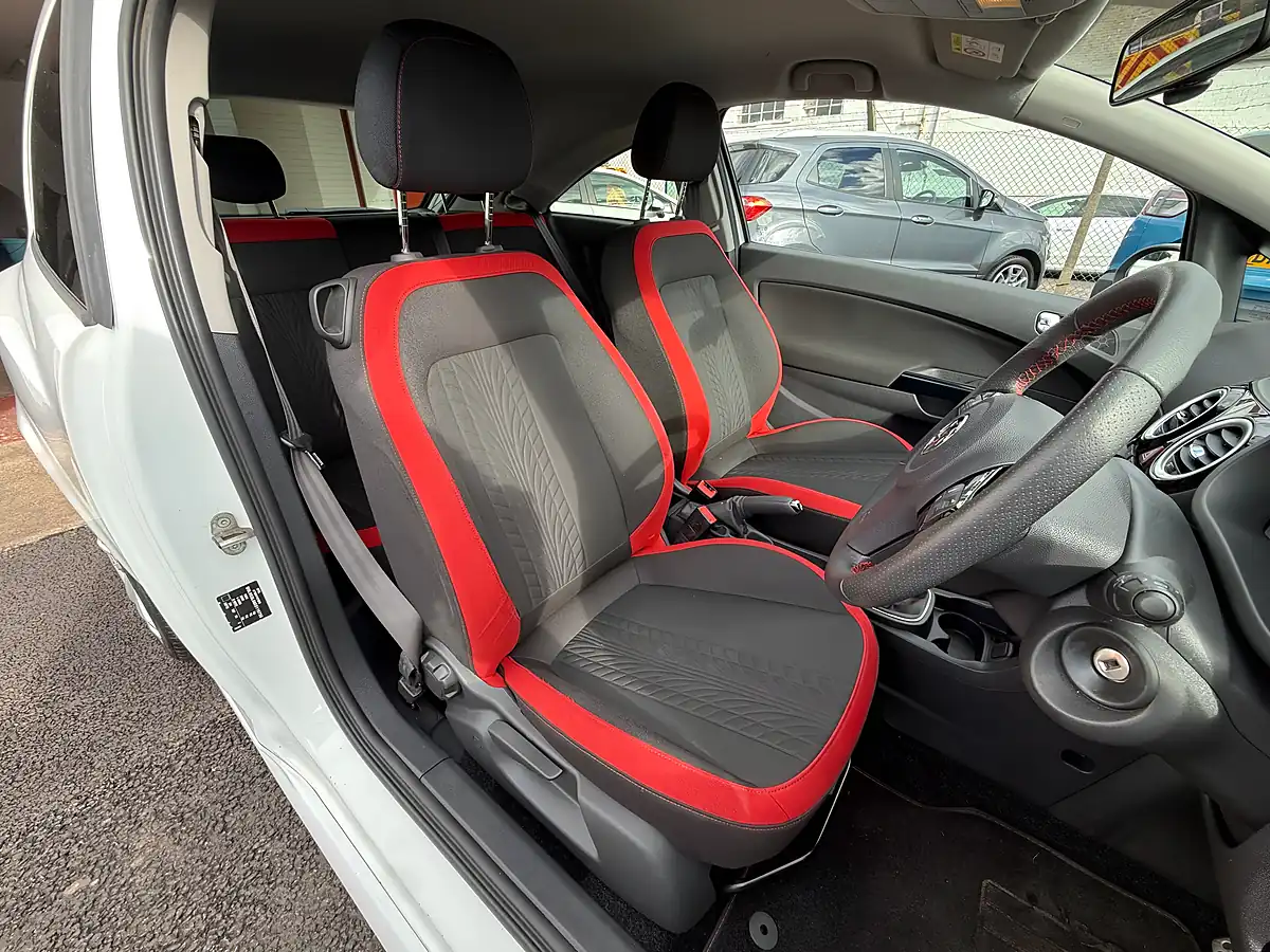 Used 2014 Vauxhall Corsa Sri White - Interior and Exterior details 8