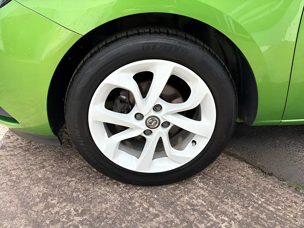 Used 2014 Vauxhall Corsa Sting Green - Interior and Exterior details 3