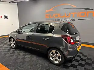 Used 2014 Vauxhall Corsa Sxi Grey - Interior and Exterior details 3