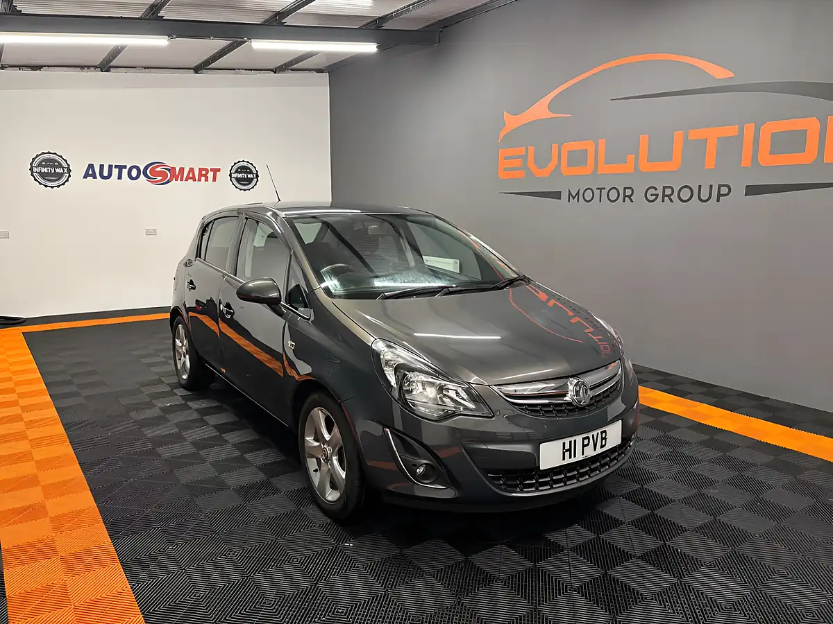 Used 2014 Vauxhall Corsa Sxi Grey - Interior and Exterior details 7