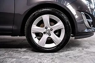 Used 2014 Vauxhall Corsa Sxi Grey - Interior and Exterior details 17