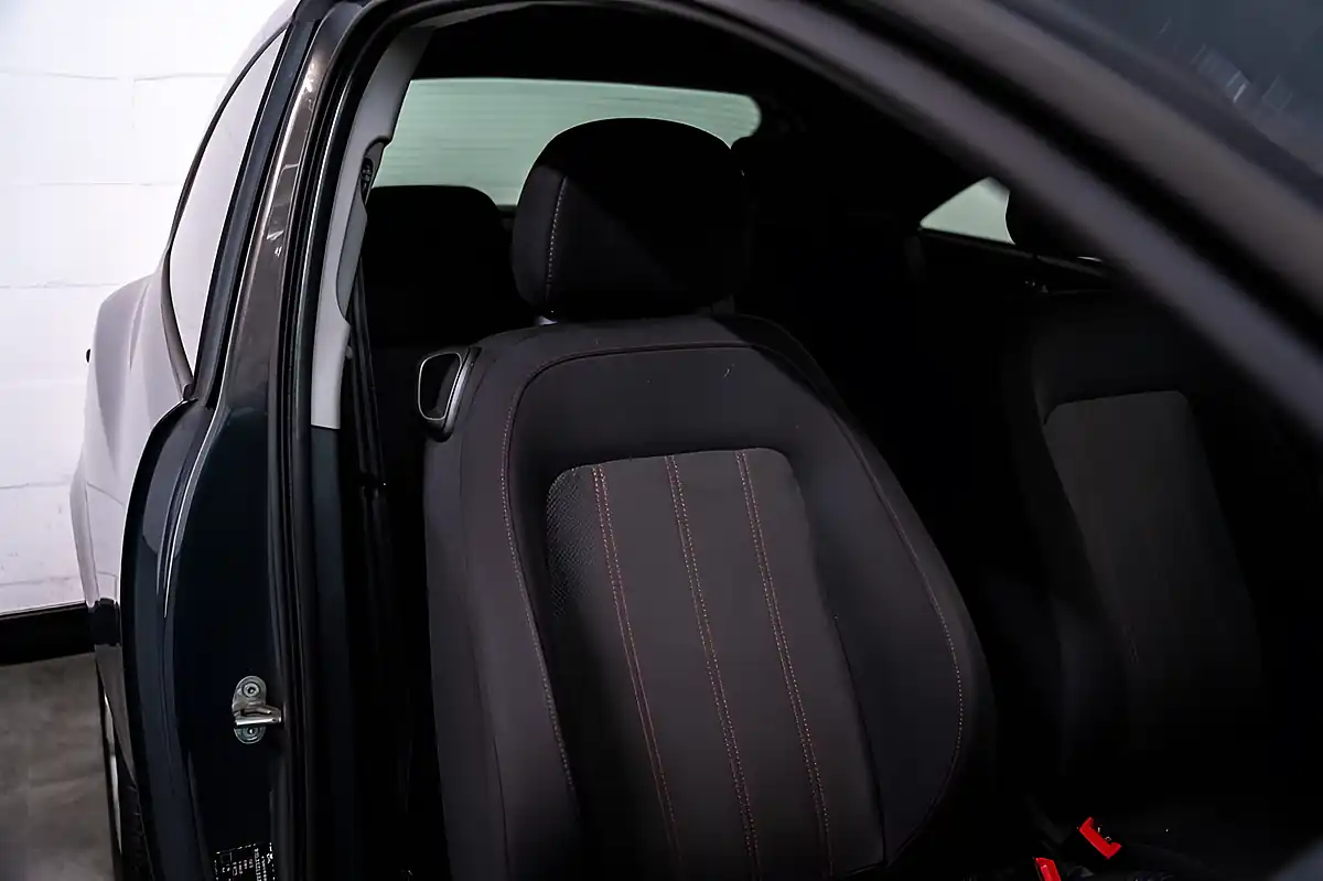 Used 2014 Vauxhall Corsa Sxi Grey - Interior and Exterior details 4