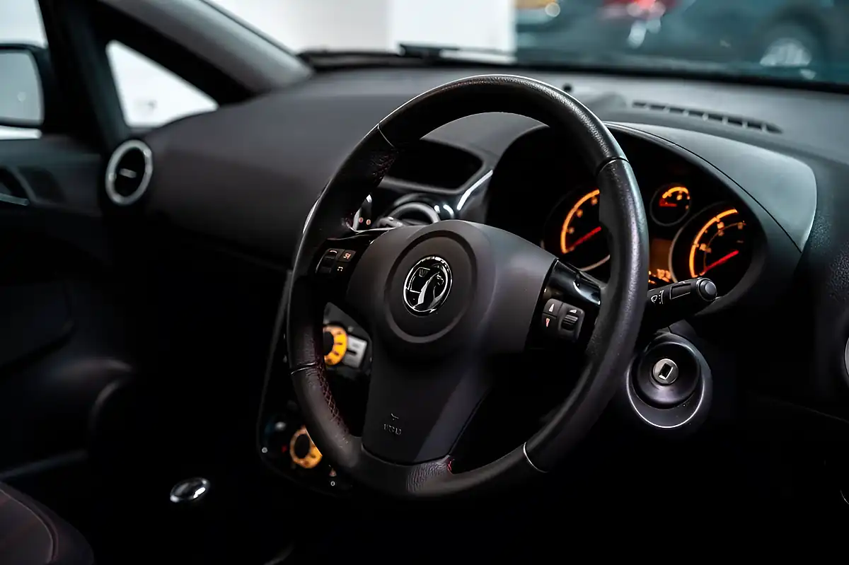 Used 2014 Vauxhall Corsa Sxi Grey - Interior and Exterior details 6