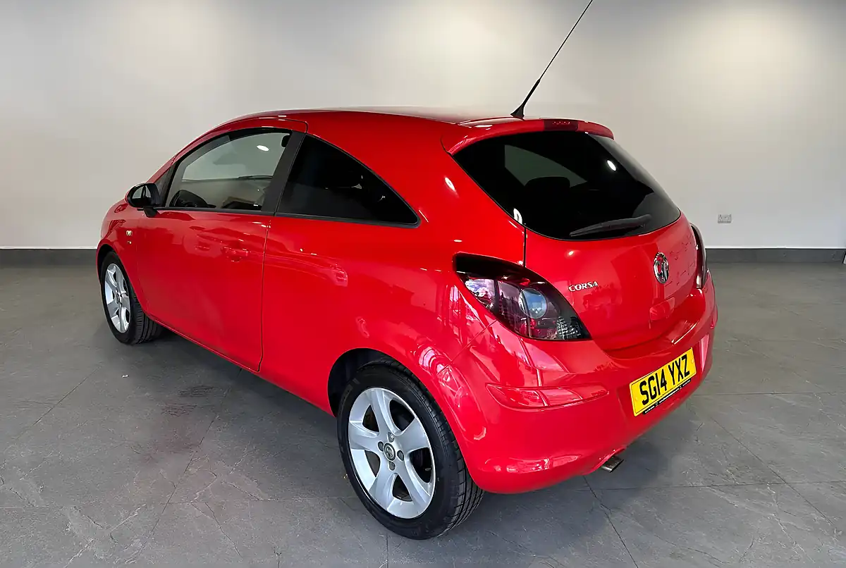 Used 2014 Vauxhall Corsa Sxi Red - Interior and Exterior details 5