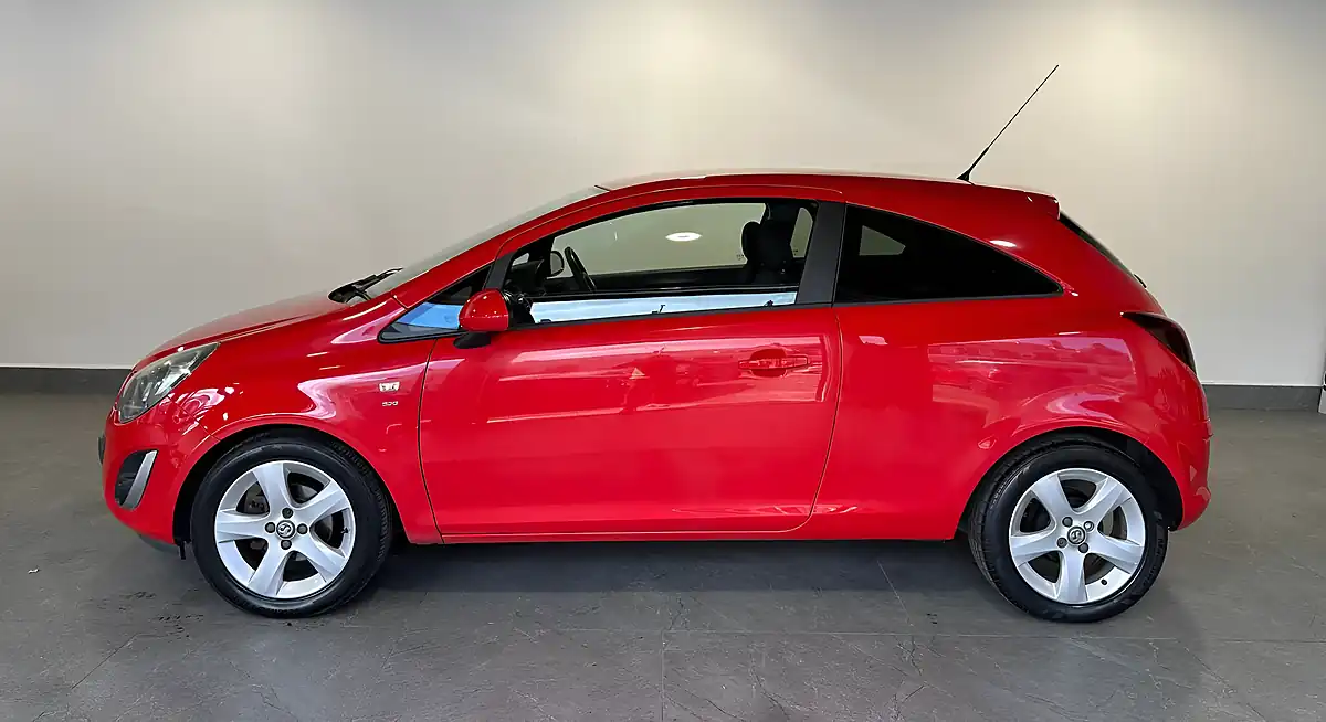 Used 2014 Vauxhall Corsa Sxi Red - Interior and Exterior details 6