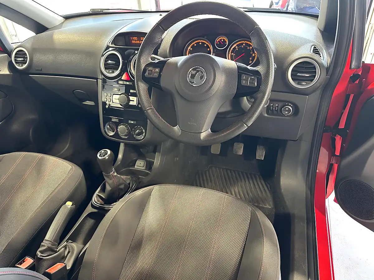 Used 2014 Vauxhall Corsa Sxi Red - Interior and Exterior details 9