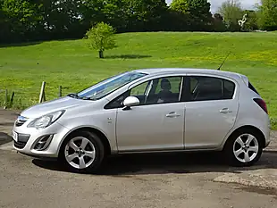 Used 2014 Vauxhall Corsa Sxi Silver - Interior and Exterior details 4