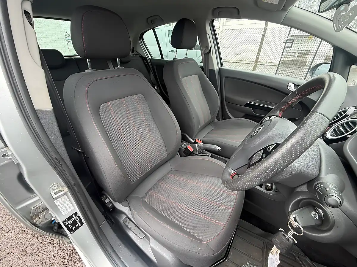 Used 2014 Vauxhall Corsa Sxi Silver - Interior and Exterior details 10