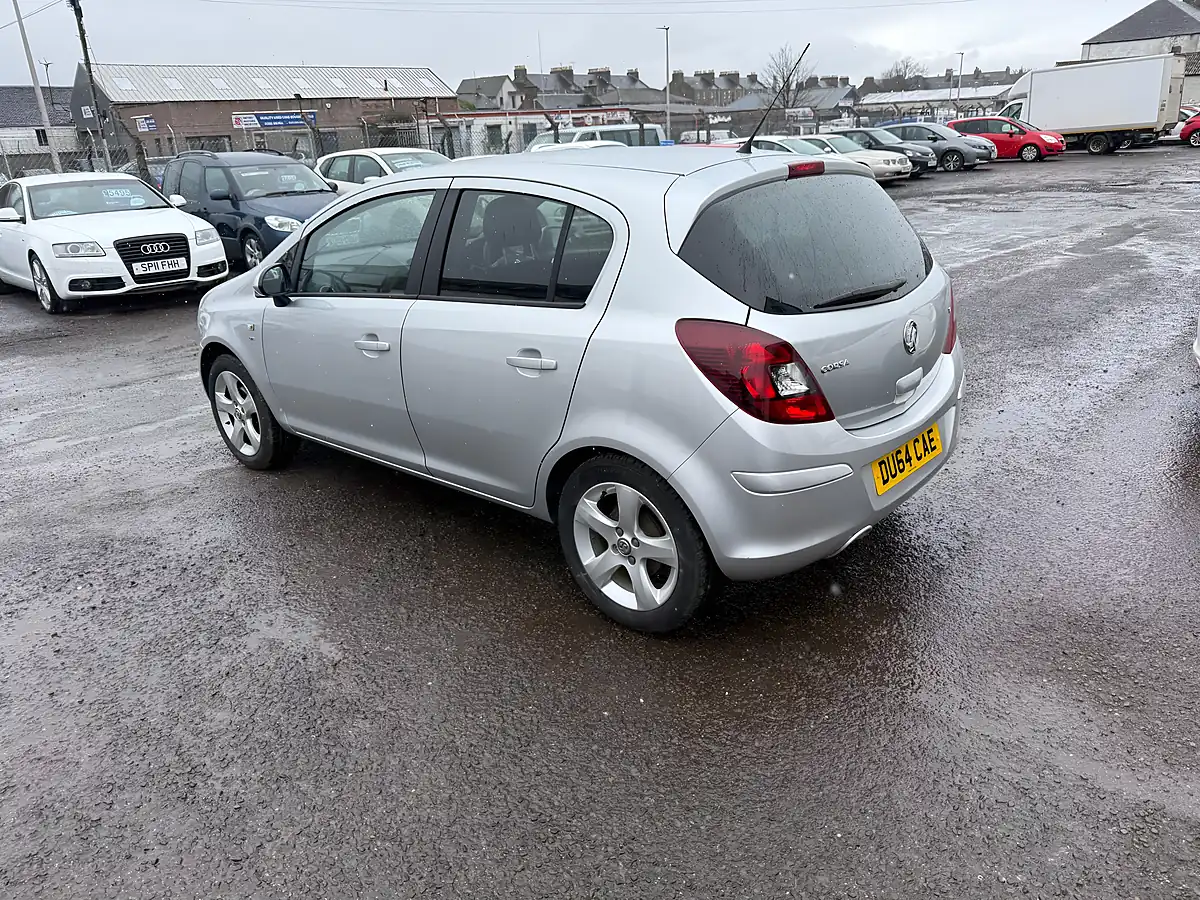 Used 2014 Vauxhall Corsa Sxi Silver - Interior and Exterior details 7
