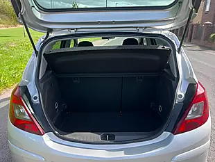 Used 2014 Vauxhall Corsa Sxi Silver - Interior and Exterior details 9