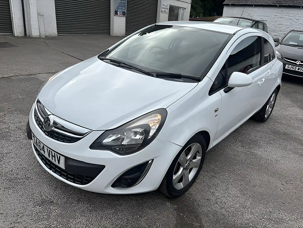 Used 2014 Vauxhall Corsa Sxi White - Interior and Exterior details 3