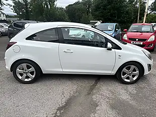 Used 2014 Vauxhall Corsa Sxi White - Interior and Exterior details 6