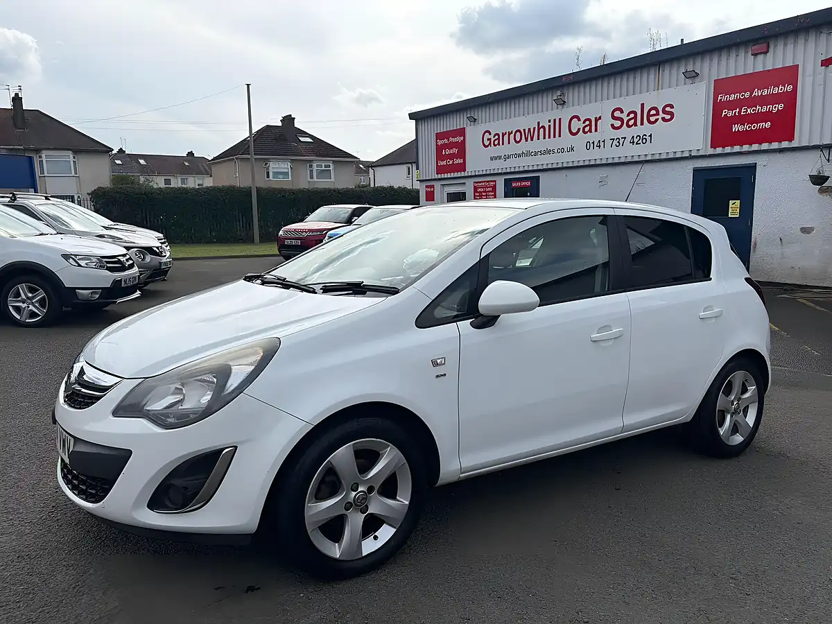 Used 2014 Vauxhall Corsa Sxi White - Front View