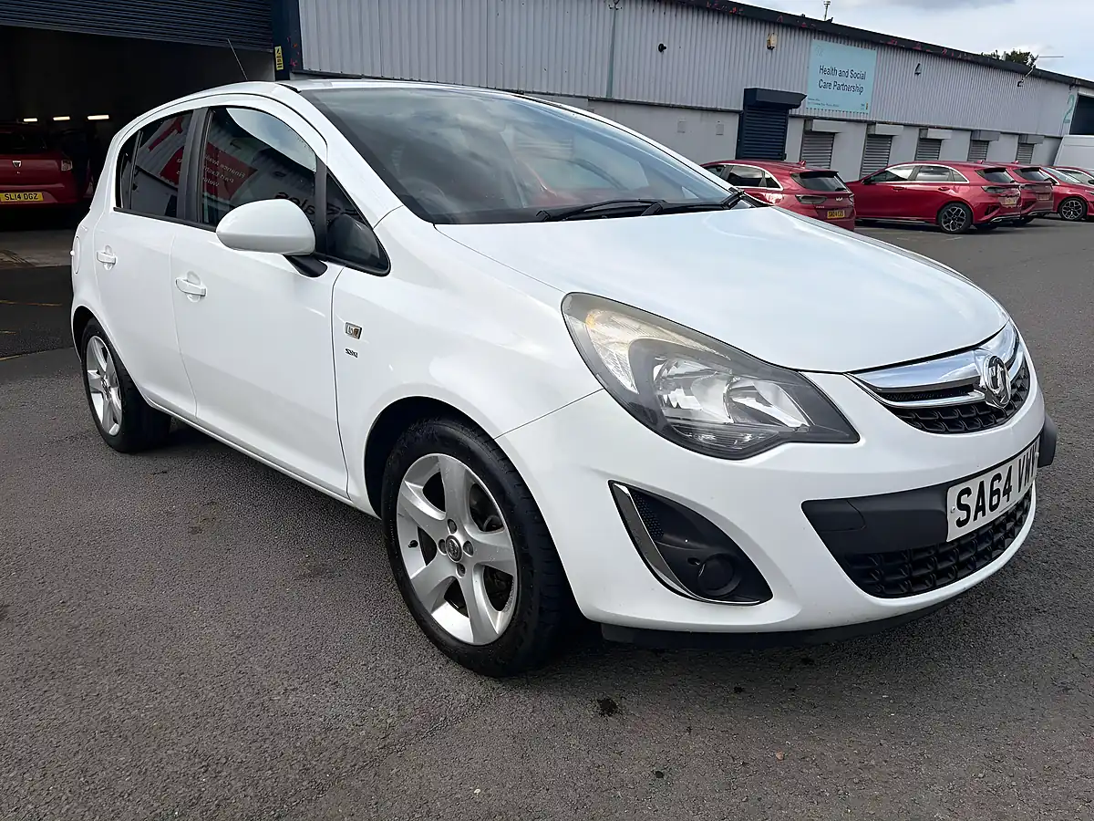 Used 2014 Vauxhall Corsa Sxi White - Interior and Exterior details 6