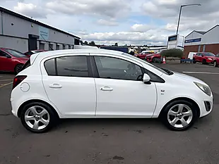 Used 2014 Vauxhall Corsa Sxi White - Interior and Exterior details 7