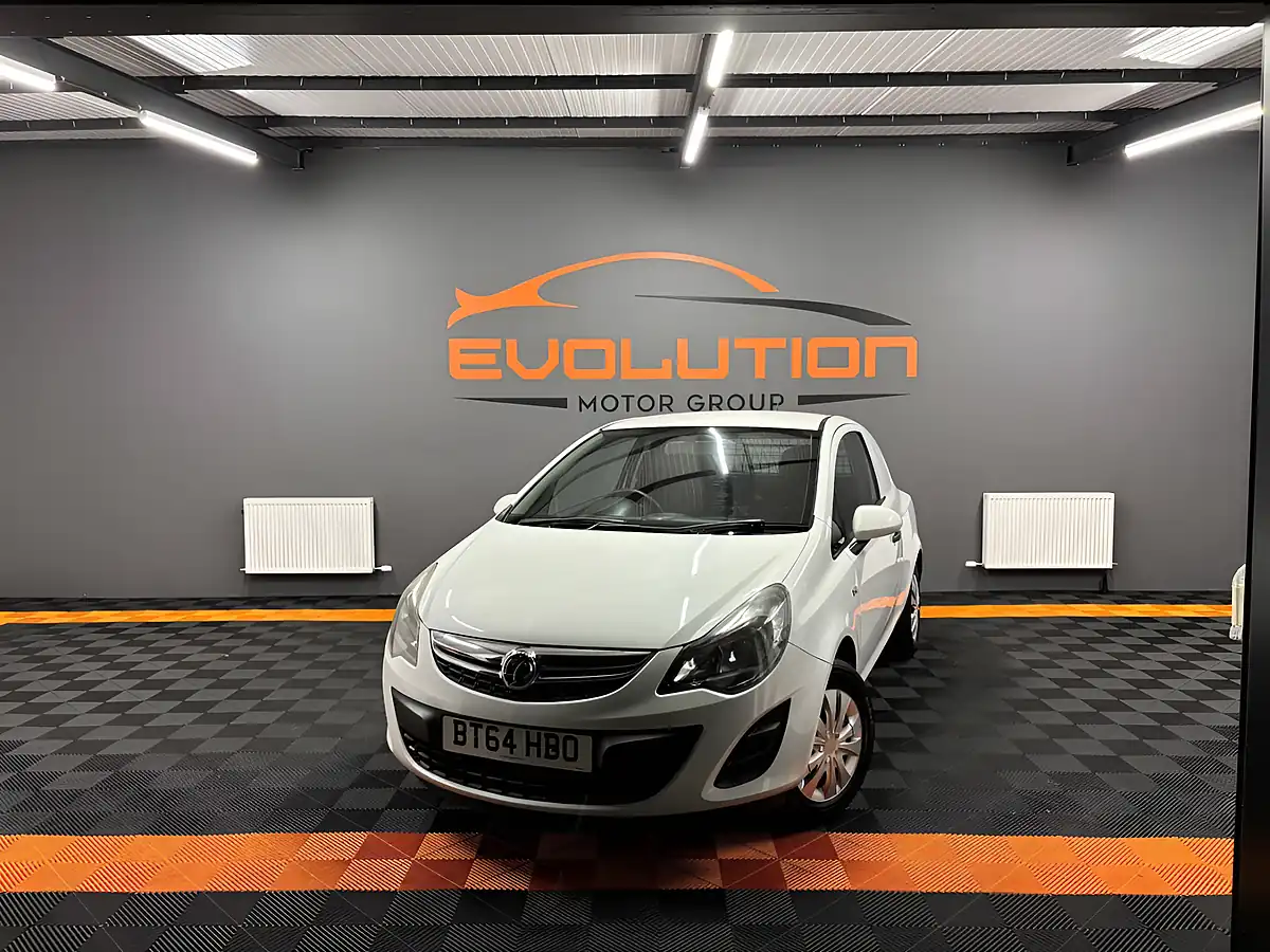 Used 2014 Vauxhall Corsa Van Ecoflex White - Front View