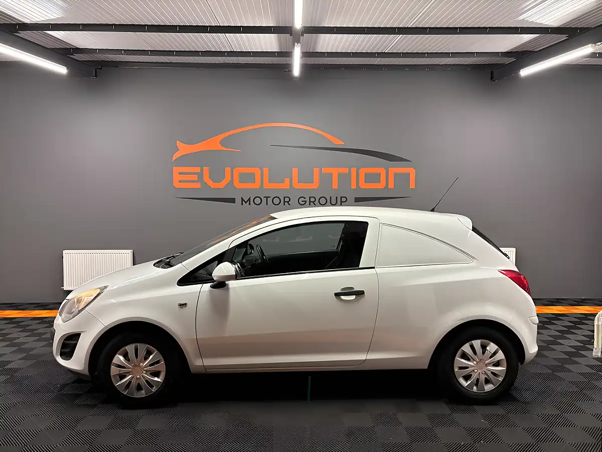 Used 2014 Vauxhall Corsa Van Ecoflex White - Interior and Exterior details 2