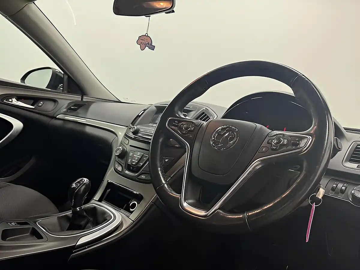 Used 2014 Vauxhall Insignia Design Black - Interior and Exterior details 11