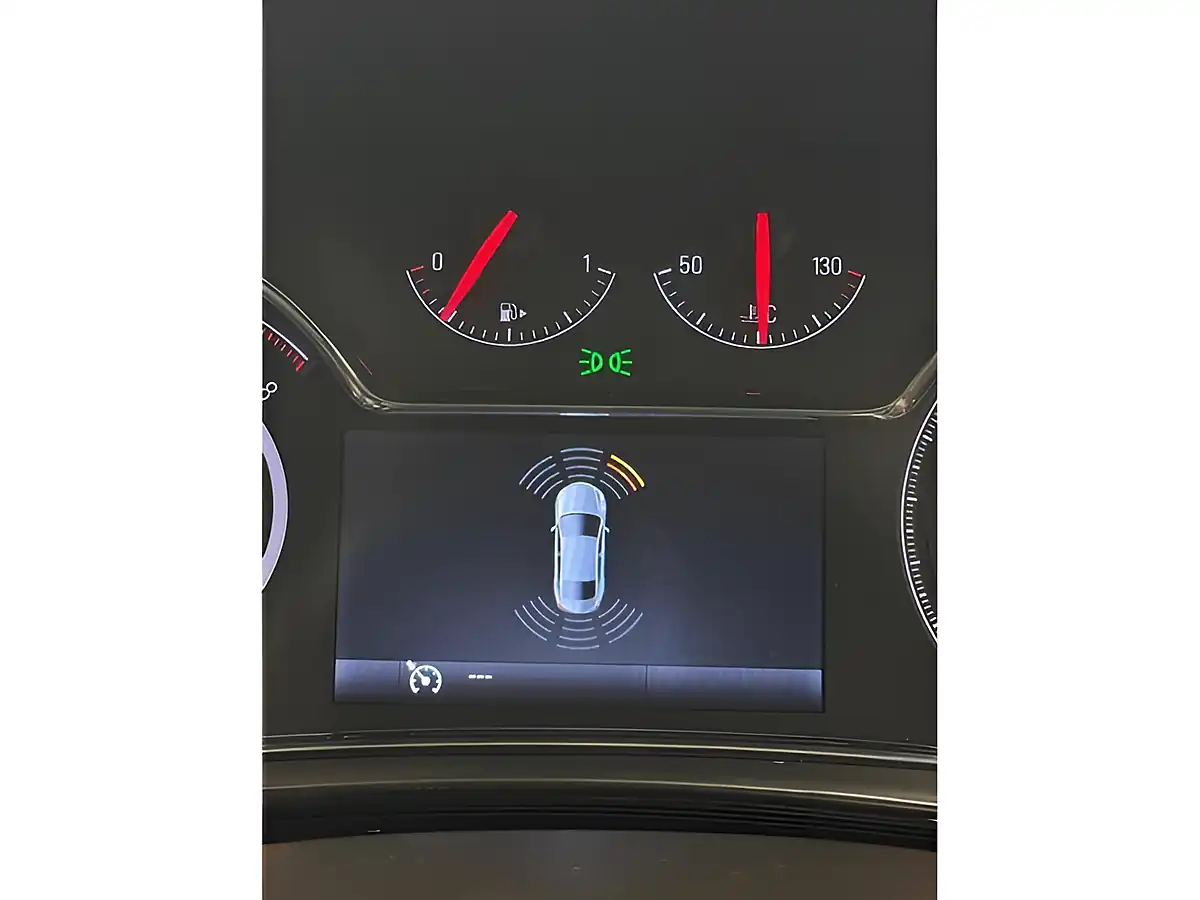 Used 2014 Vauxhall Insignia Design Black - Interior and Exterior details 16