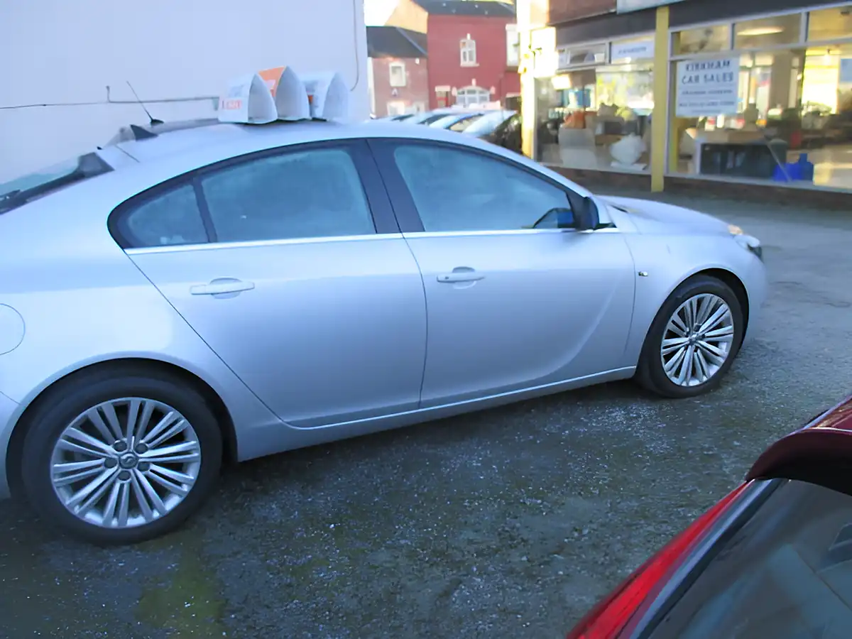Used 2014 Vauxhall Insignia Design Nav Silver - Interior and Exterior details 4