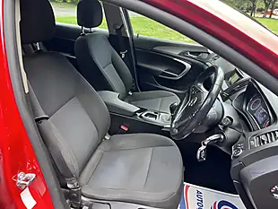 Used 2014 Vauxhall Insignia Design Red - Interior and Exterior details 12