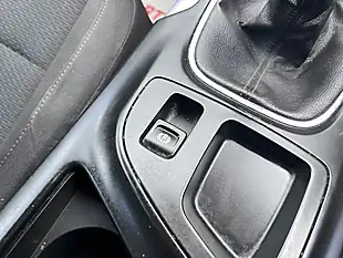 Used 2014 Vauxhall Insignia Design Red - Interior and Exterior details 16