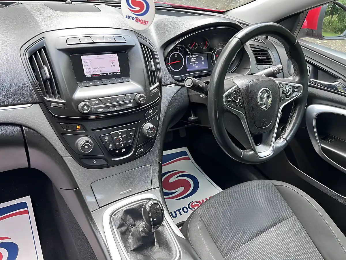 Used 2014 Vauxhall Insignia Design Red - Interior and Exterior details 19