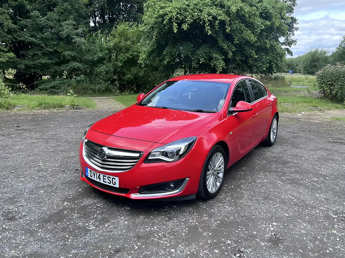 Used 2014 Vauxhall Insignia Design Red - Interior and Exterior details 2