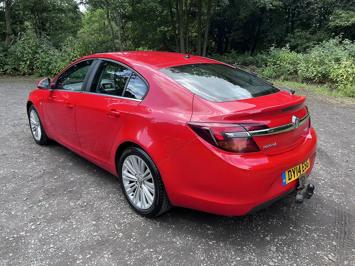 Used 2014 Vauxhall Insignia Design Red - Interior and Exterior details 4